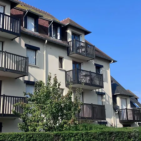 Beau Duplex Familial Refait A Neuf Avec Balcon Proche Plage - Fr-1-712-96 * Villers-sur-Mer